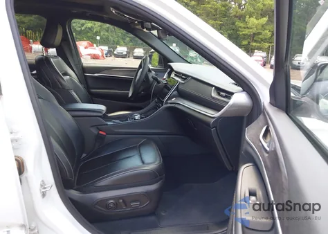 2024 Jeep Grand Cherokee 4Xe from USA, damaged, VIN 1C4RJYB67RC120412